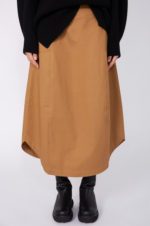 case skirt / dark camel
