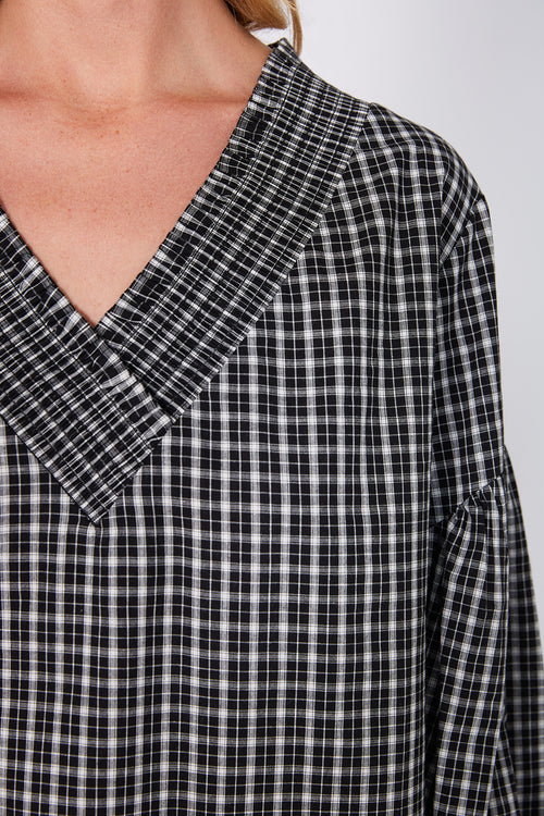 centric top / black|white check