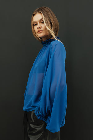 chalet top / capri blue