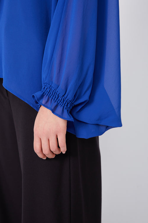 chalet top / capri blue