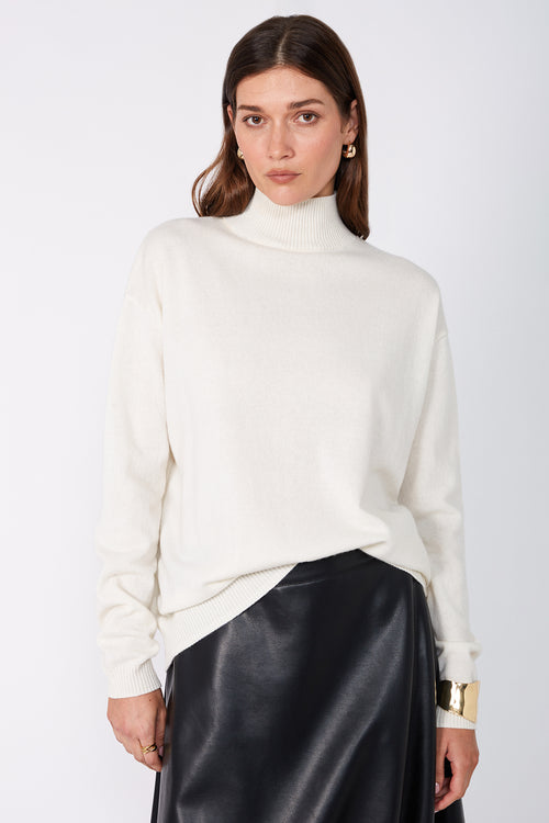 collected sweater / cream