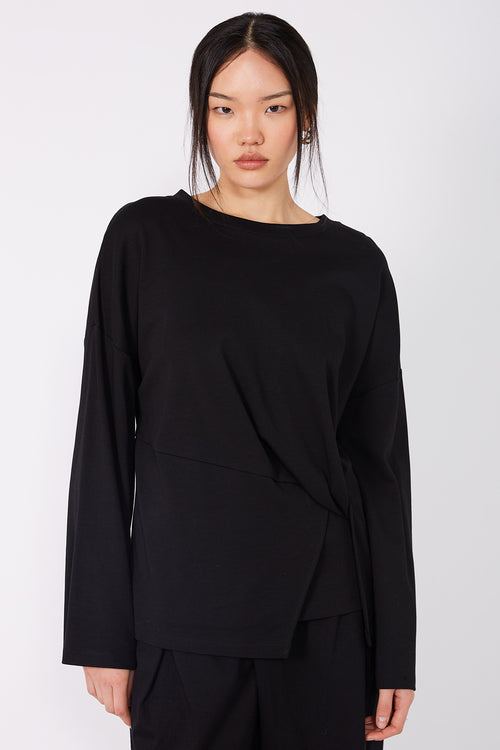 commotion tee / black