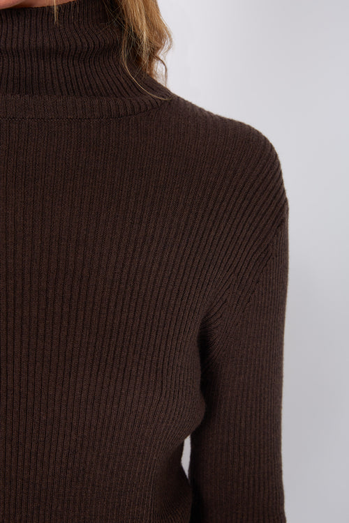composed sweater / chocolate marle