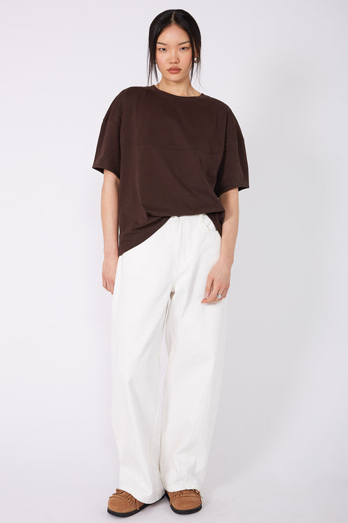 comprise tee / chocolate brown