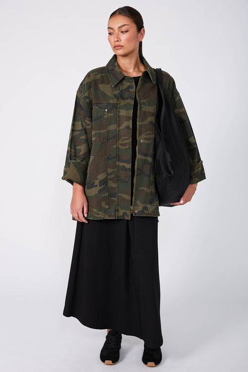 conceal shacket / khaki camo denim