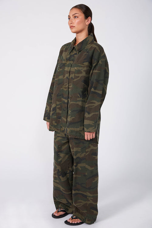 conceal shacket / khaki camo denim