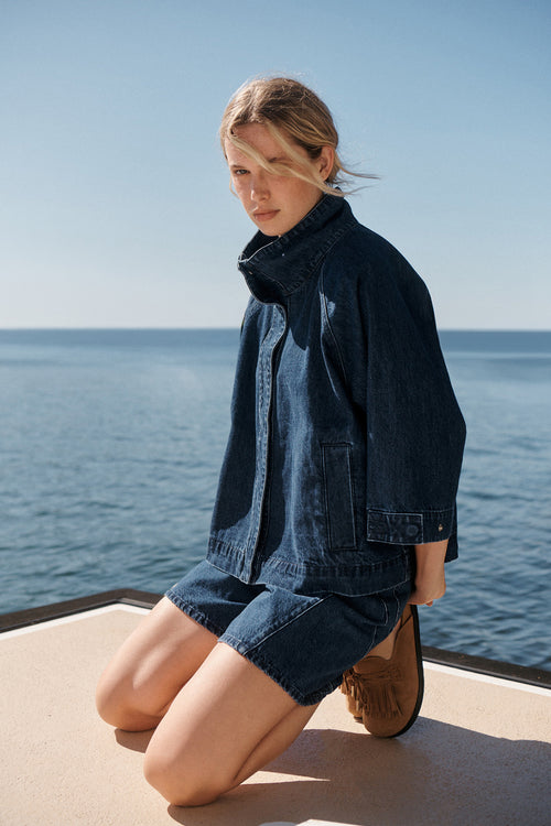 concede denim short / distressed indigo denim