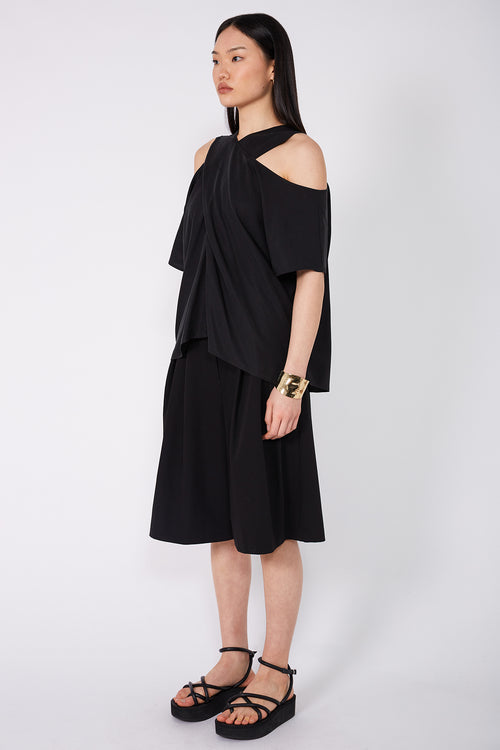 confine top / black