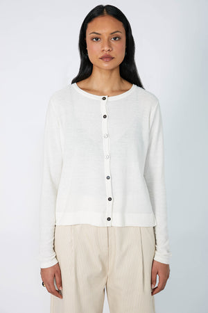 crisp cardi / cream