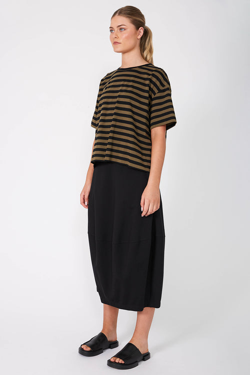 boxed tee / black|khaki wide stripe