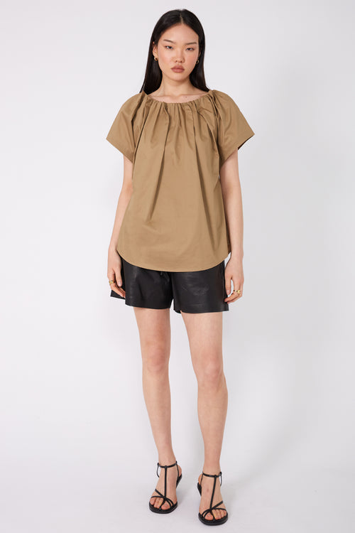 entreat short sleeve top / camel