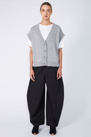 expect button vest / grey marle