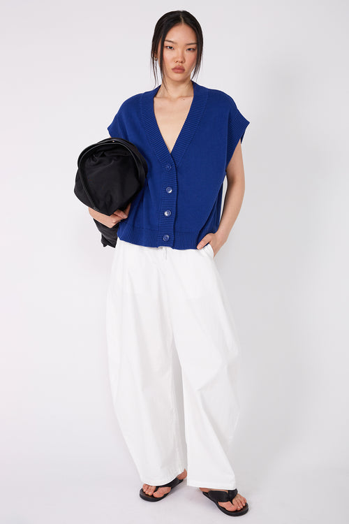 expect cropped button vest / Biro blue