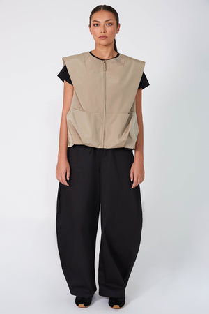 finish vest / pumice camel