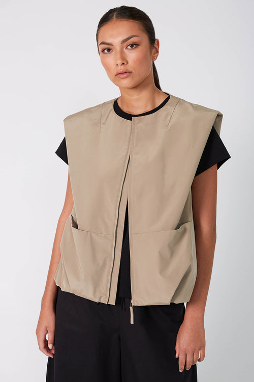 finish vest / pumice camel