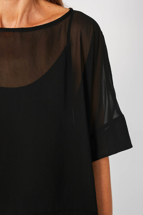 followed crop / black