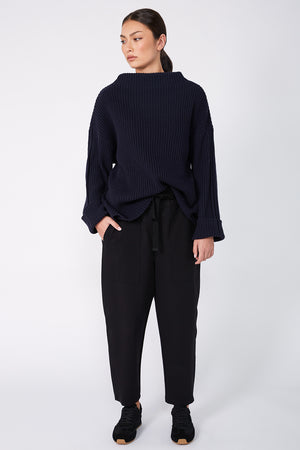 forgo rib sweater / navy blue