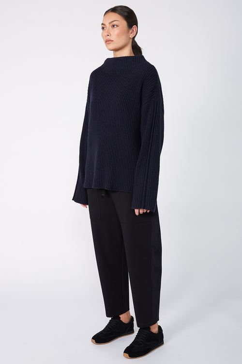 forgo rib sweater / navy blue