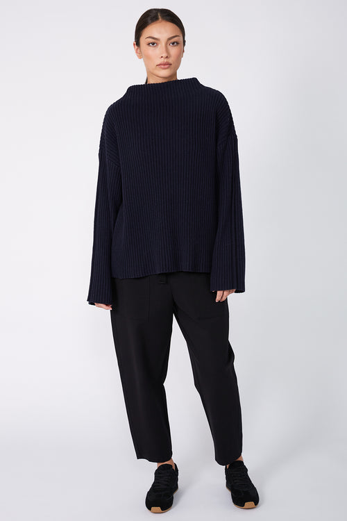 forgo rib sweater / navy blue