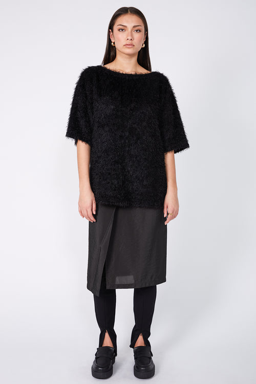 fringy tee / black