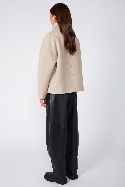 funnel crop coat / sand mist marle