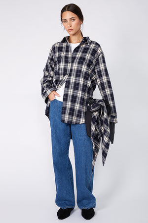 latching shirt / navy | ecru plaid