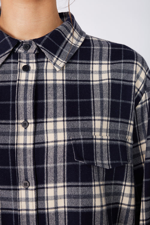 latching shirt / navy | ecru plaid