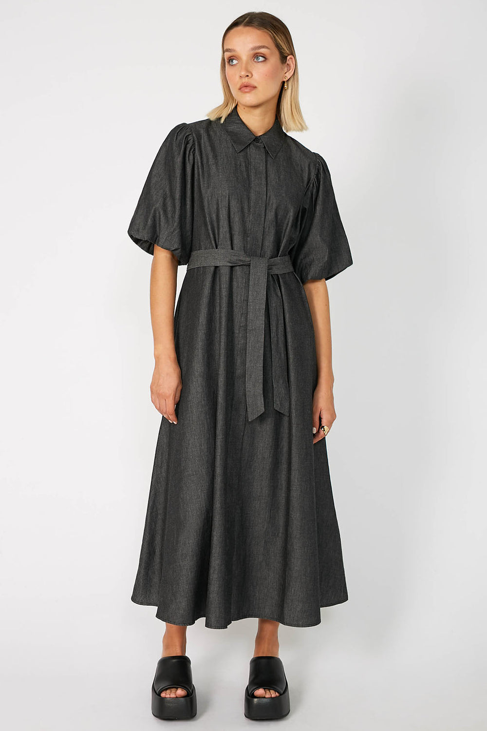 adhere midi dress / washed black | m o o c h i
