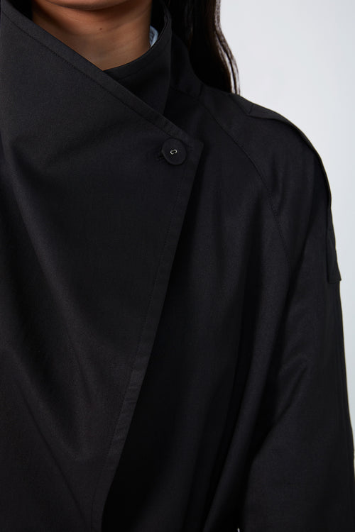 assign trench coat / black