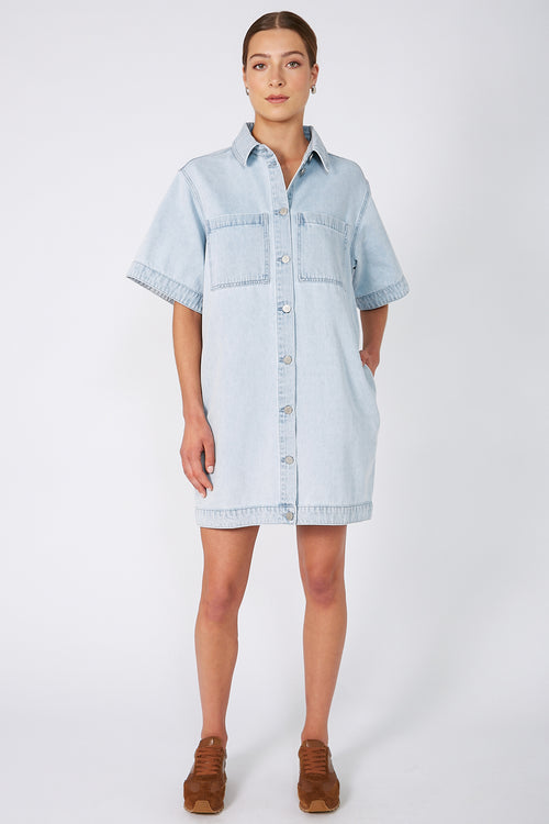 boxed denim dress / faded blue denim