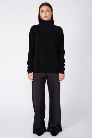 collected sweater / black