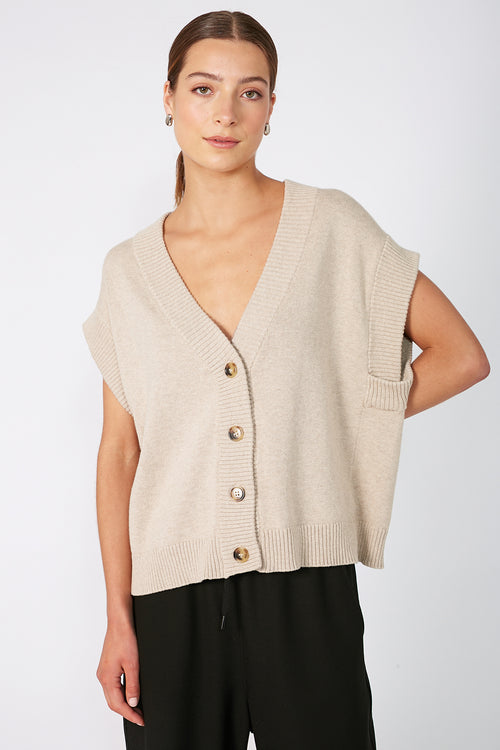 expect button vest / natural marle