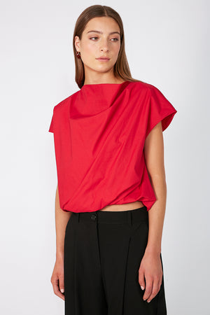 twisted tee / chilli red