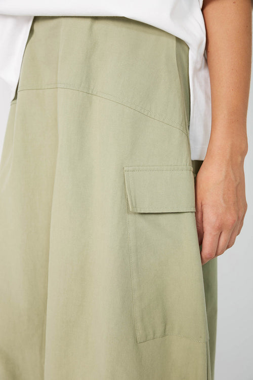 voter skirt / matcha green