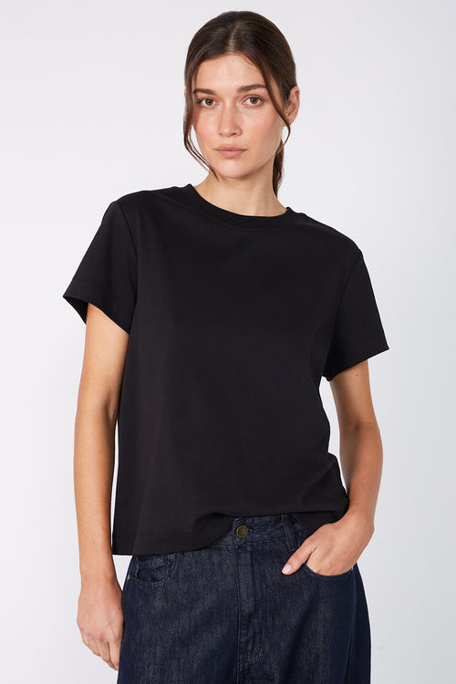 refine short sleeve tee / black