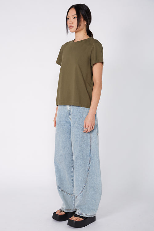 refine short sleeve tee / khaki