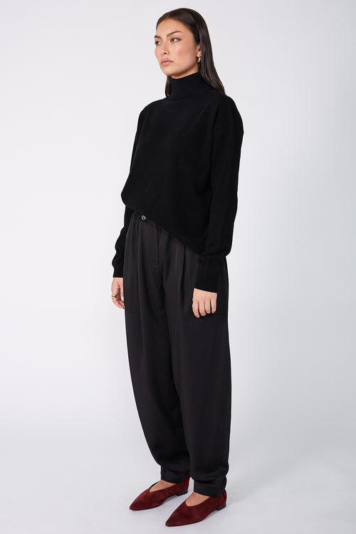 reverted pant / black
