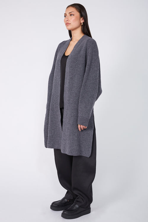 scarfie sleeve / charcoal marle