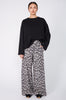 sear trackpant / silver| black wilderness print