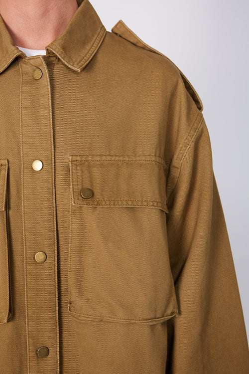 shelter shacket / tawny caramel
