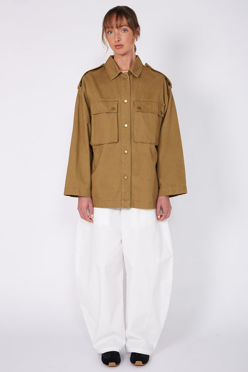 shelter shacket / tawny caramel