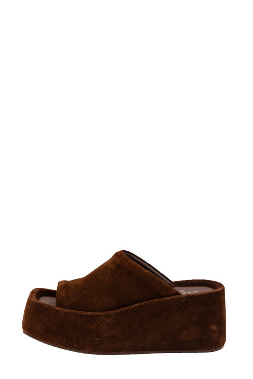 shield wedge / rich tan brown