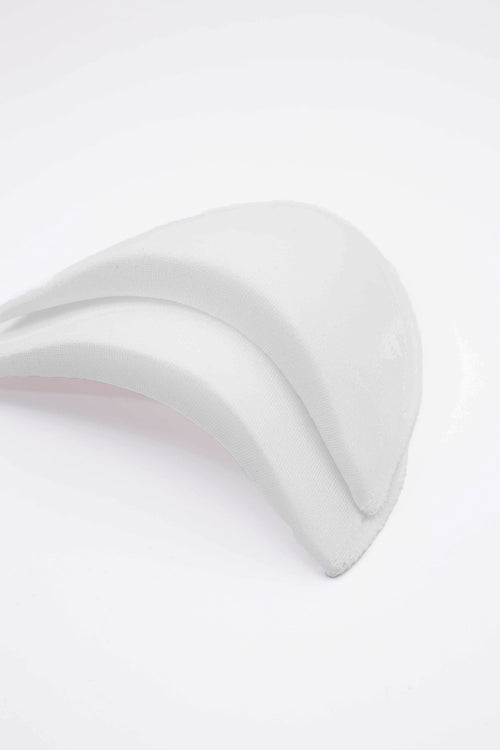 shoulder pads / white