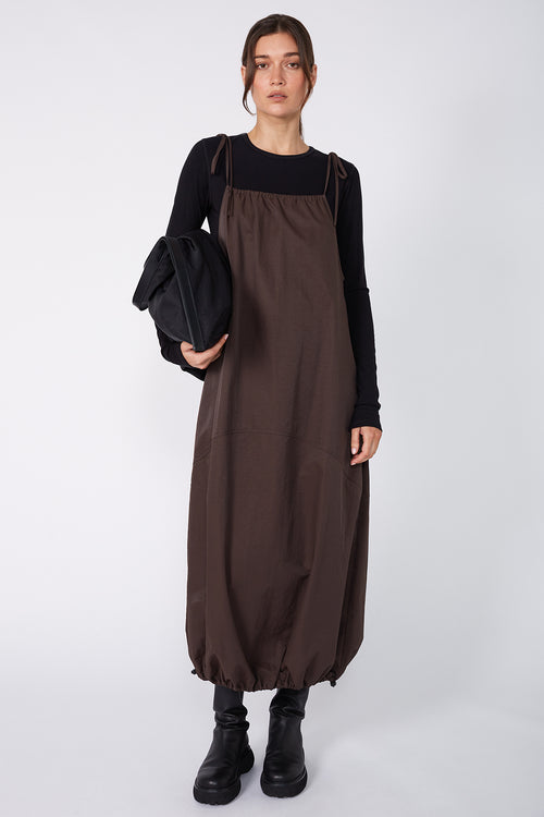 shy layering top / black