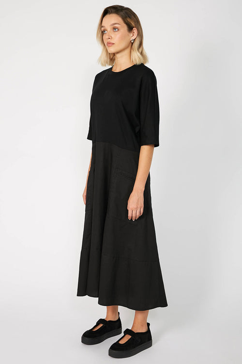 contend dress / black
