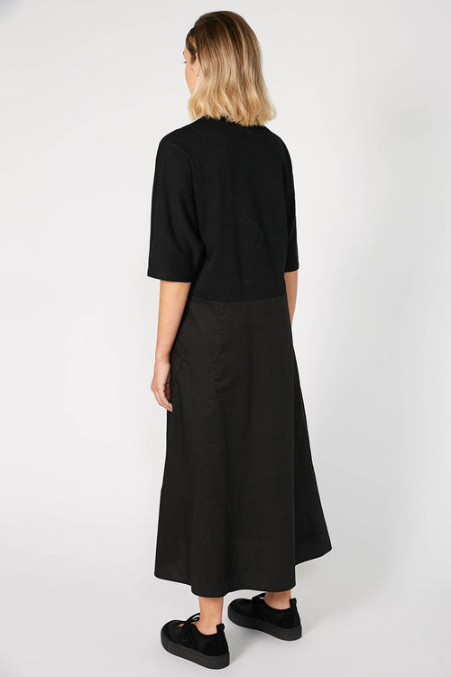 contend dress / black