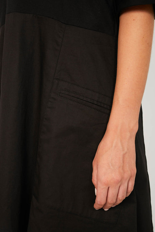 contend dress / black