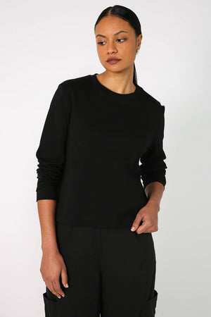 refine long sleeve tee / black