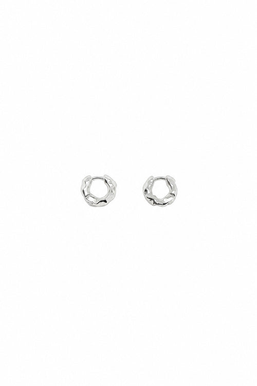 textured huggy earring / silver