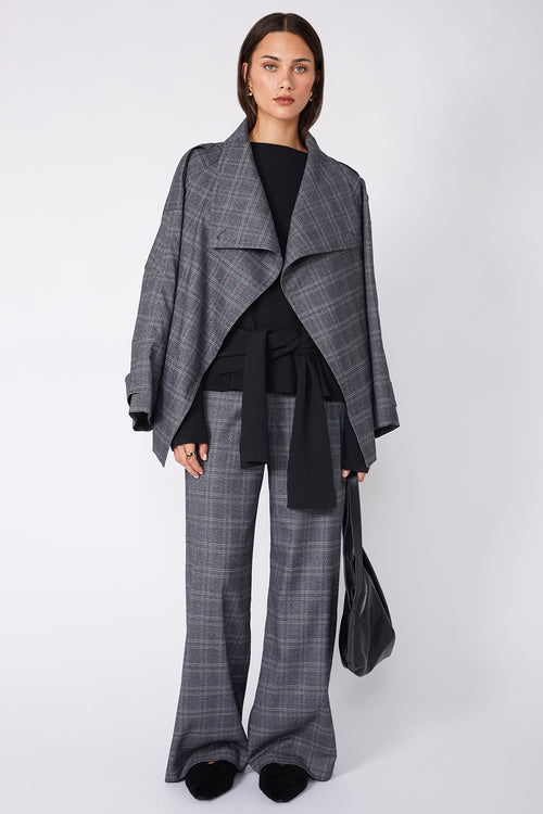 tie sweater / black